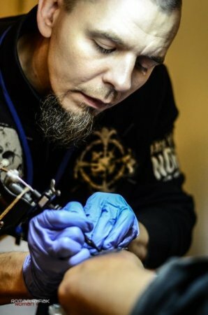 Известный гомельский татуировщик рассказал, как работал в Германии